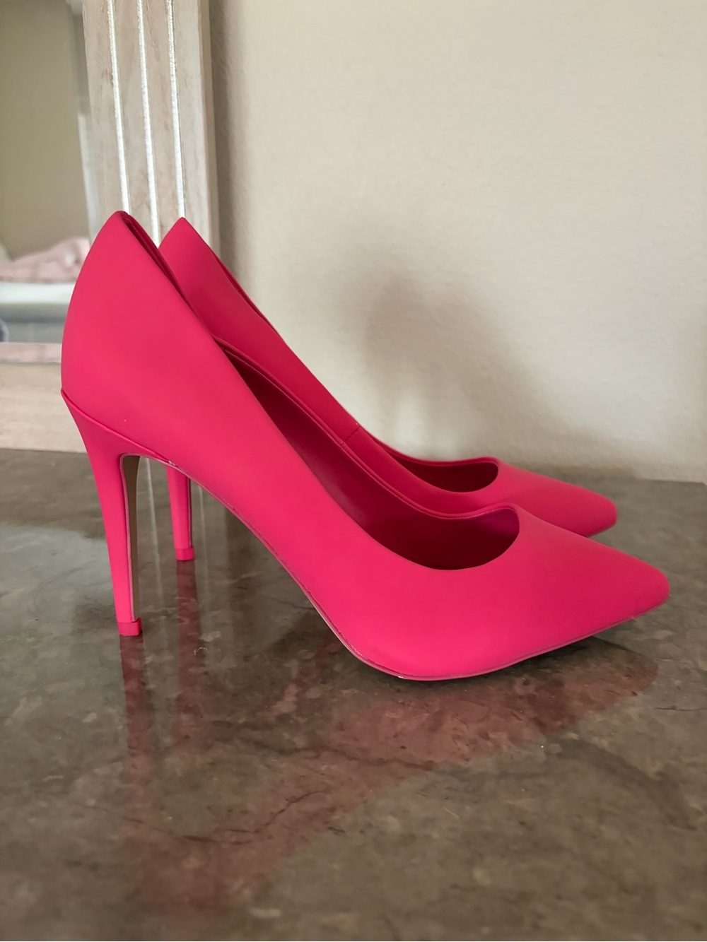 Vintage Y2K Neon Pink Stiletto Pumps Heels